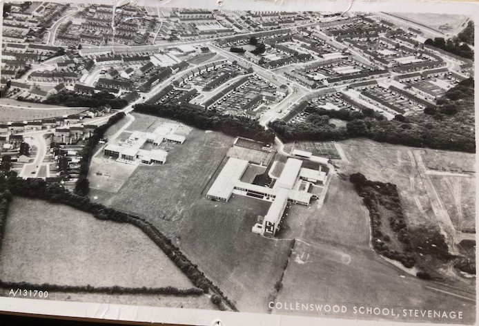 Aerial photograph of Collenswood School | Historic England Archive. Aerofilms Collection